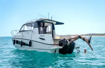 Nowa łódź QS 905 WEEKEND - zdjęcie 5